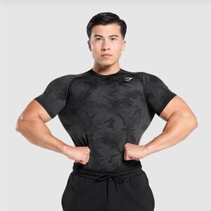 New Shirt gymshark L